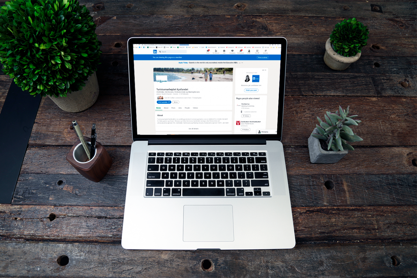 Skærm med Destination Kystlandets LinkedIn-side