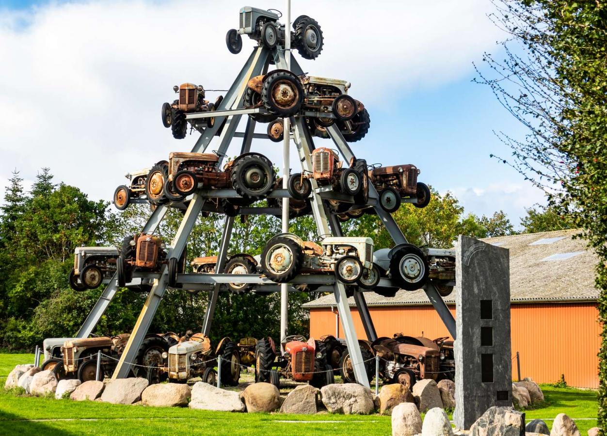 Traktorenkunst in Dänemarks Ferguson-Museum