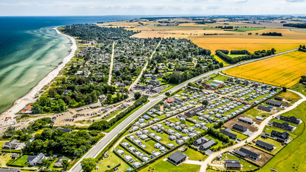 Luftfoto af Saksild  Strand Camping