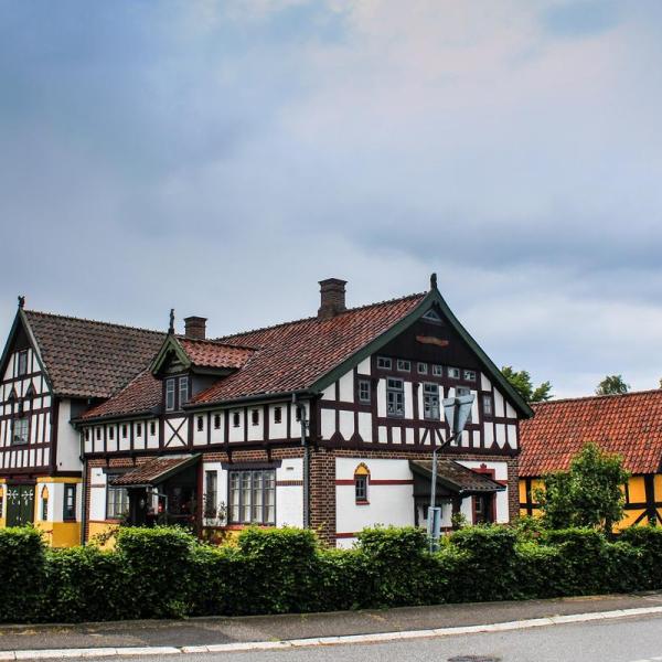 Glud Museum viewed from the road