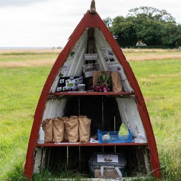 Road side stand with potatos on Hjarnø