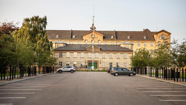 parking lot in front of the prison museum