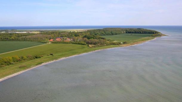 Aerial photo of Gyllingnæs