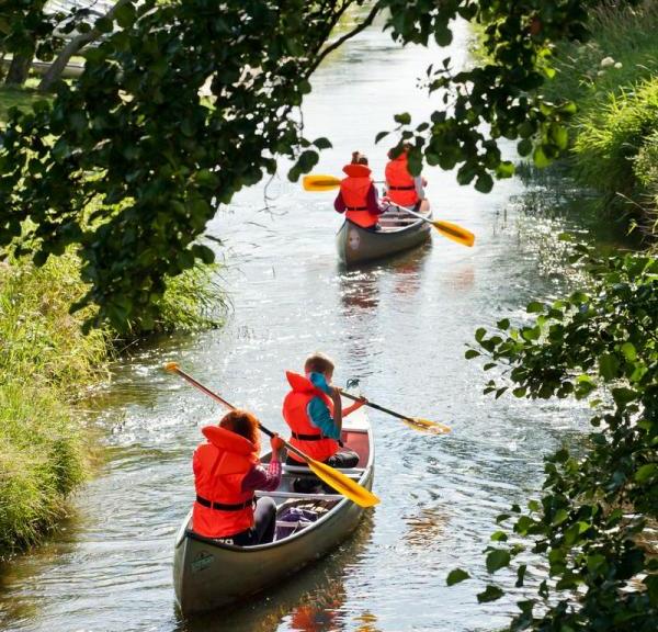 2 canoes on the Gudenå river at Tørring in the Coastal Land