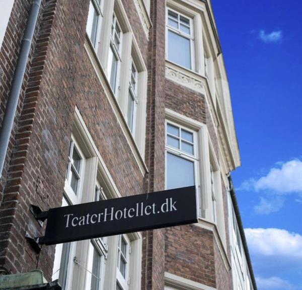 Check in at Teaterhotellet in Horsens