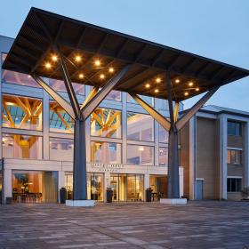 The front entrance of  Hotel Opus in Horsens, The Coastal land